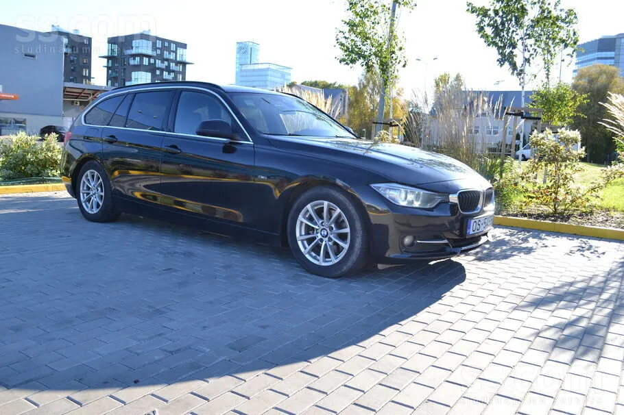 BMW 318 2013 photo 5
