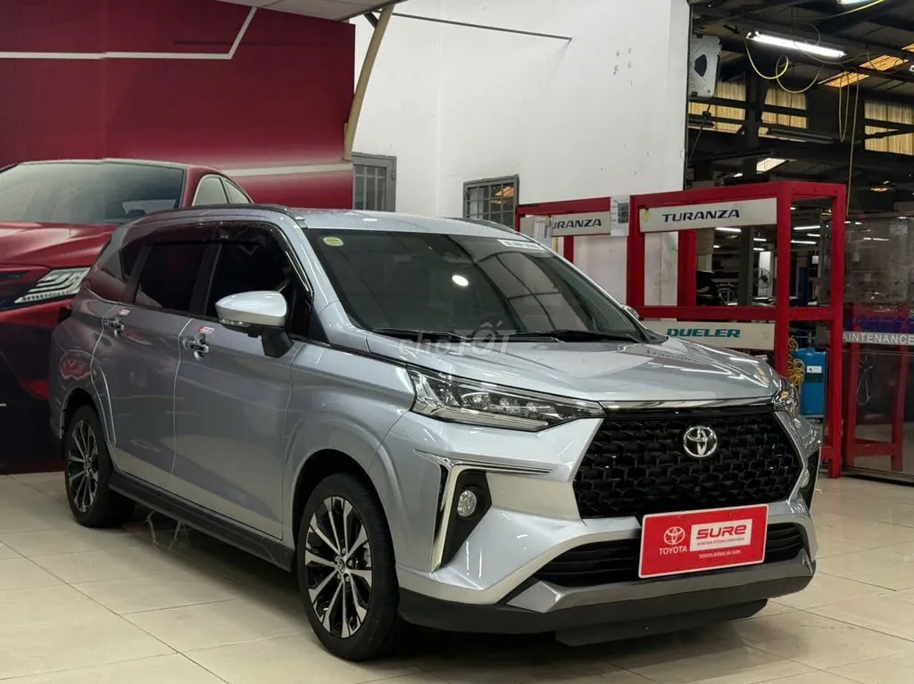 Toyota Veloz Cross