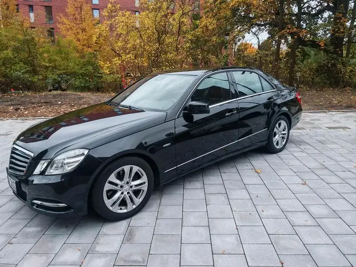 Mercedes-Benz E