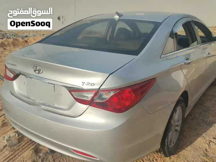 Hyundai Sonata 2012 photo 2