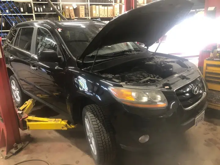 Hyundai Santa Fe 2010 photo 3