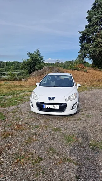 Peugeot 308 2011 photo 3