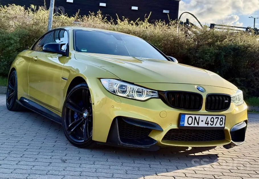 BMW M4 2016 photo 3