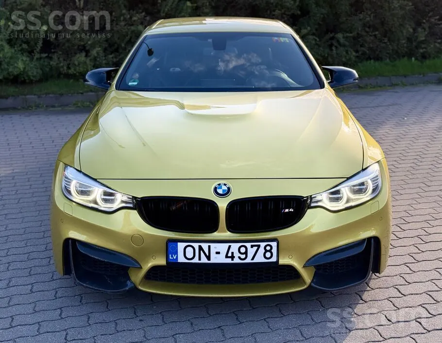 BMW M4 2016 photo 2
