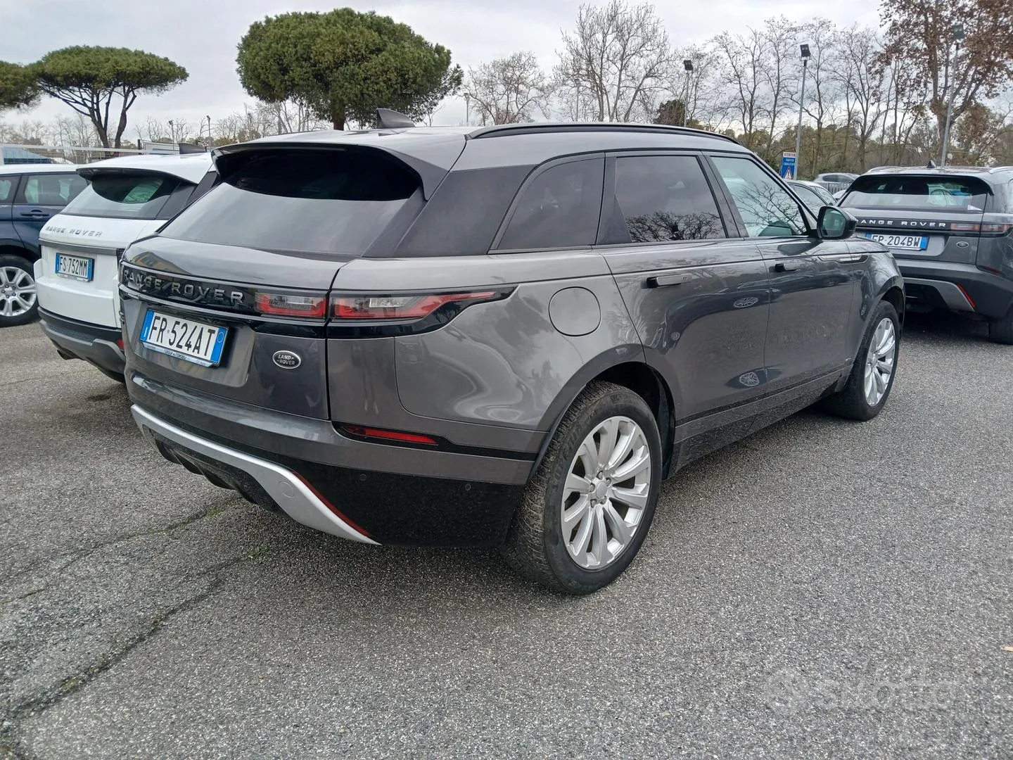 Land Rover Range Rover Velar 2018 photo 3