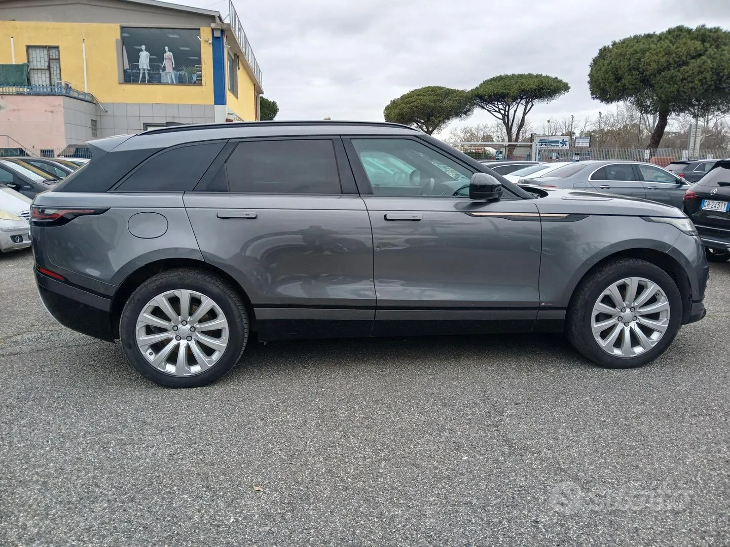 Land Rover Range Rover Velar 2018 photo 2