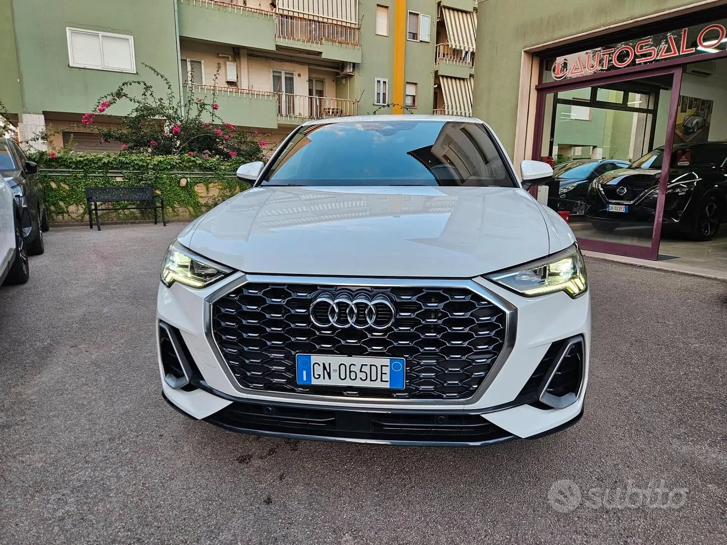 Audi Q3 2023 photo 2
