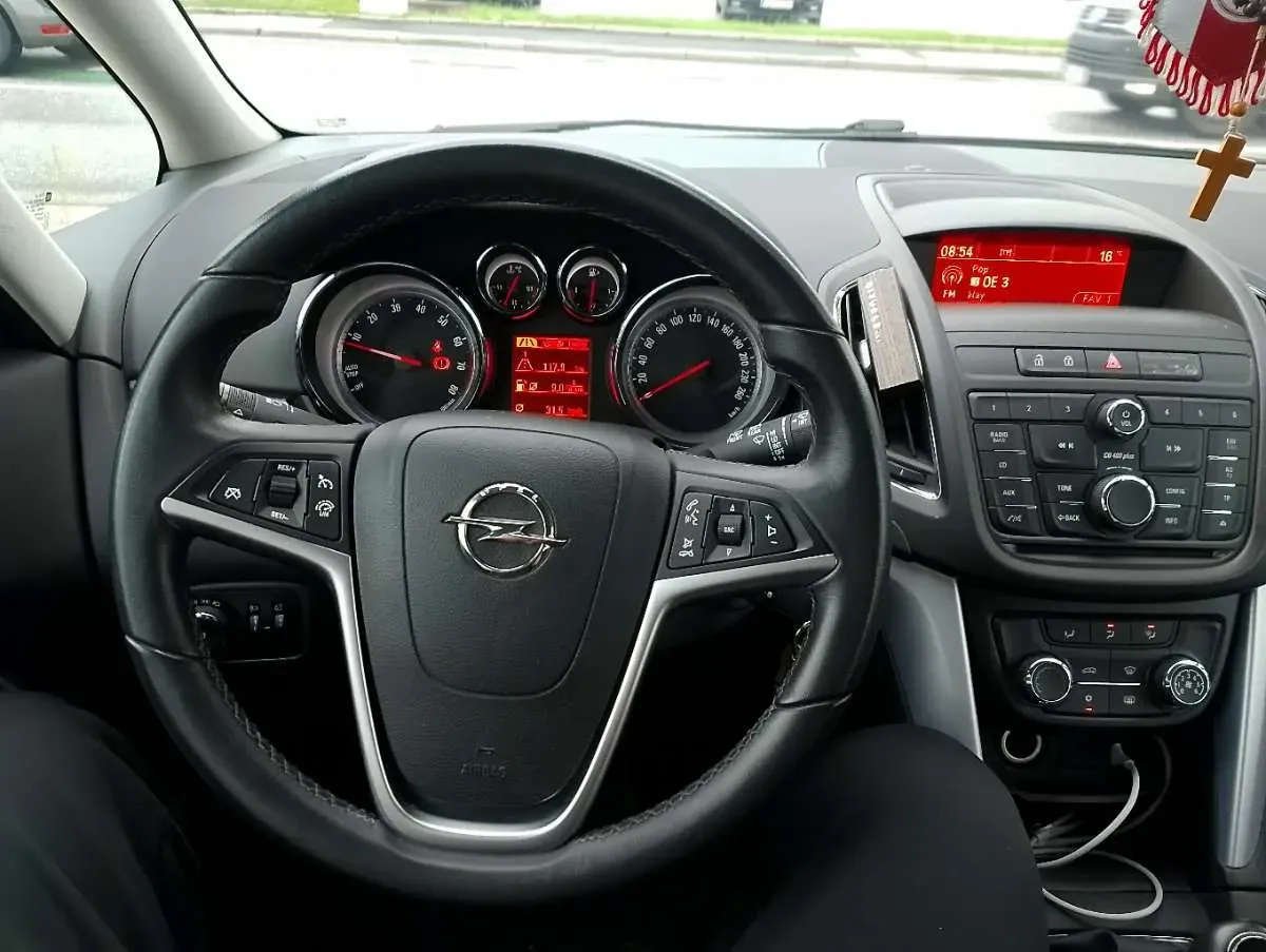 Opel Zafira 2015 photo 3