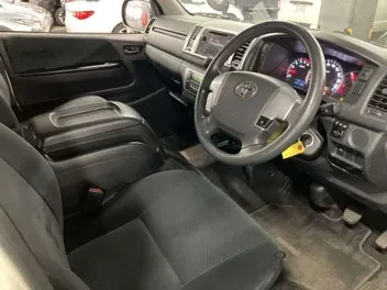 Toyota Hiace 2020 photo 4