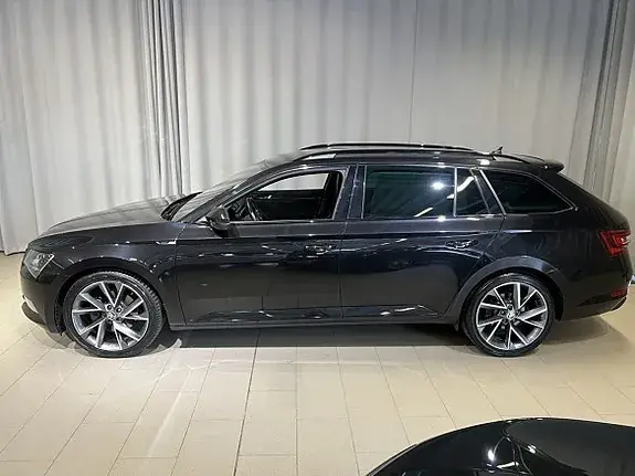 Skoda Superb 2018 photo 4