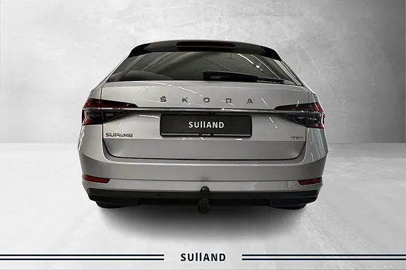 Skoda Superb 2023 photo 4