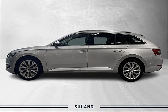 Skoda Superb 2023 photo 2