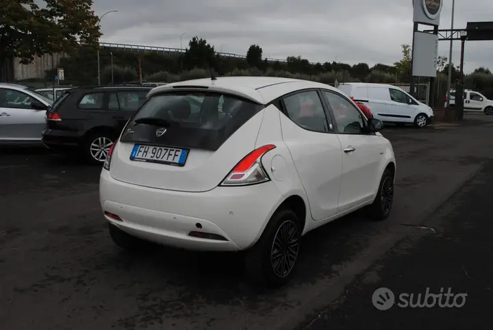 Lancia Ypsilon 2017 photo 3