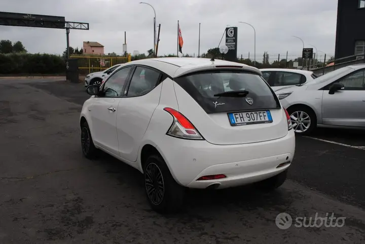 Lancia Ypsilon 2017 photo 4