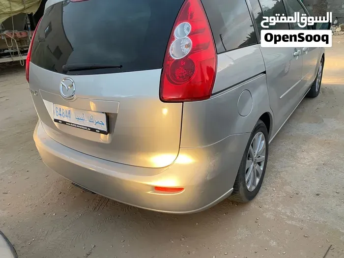 Mazda 5 2003 photo 4