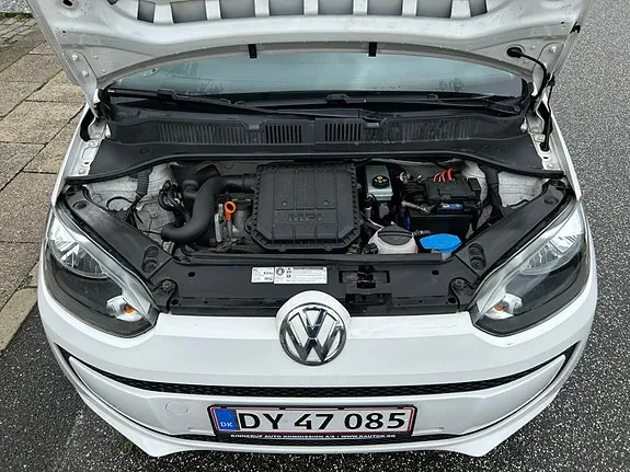 Volkswagen Up 2012 photo 3