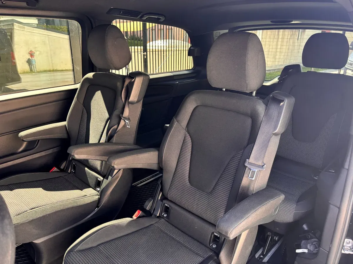 Mercedes-Benz V-Class 2022 photo 3