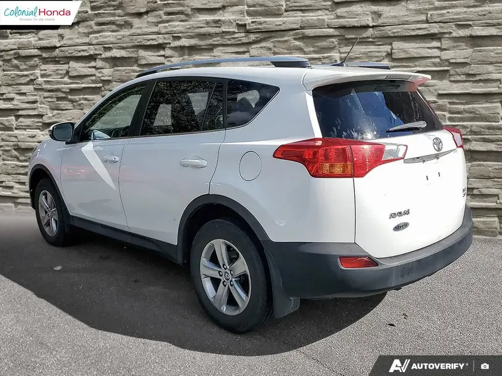 Toyota Rav4 2015 photo 4
