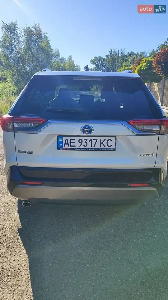 Toyota Rav4 2018 photo 4