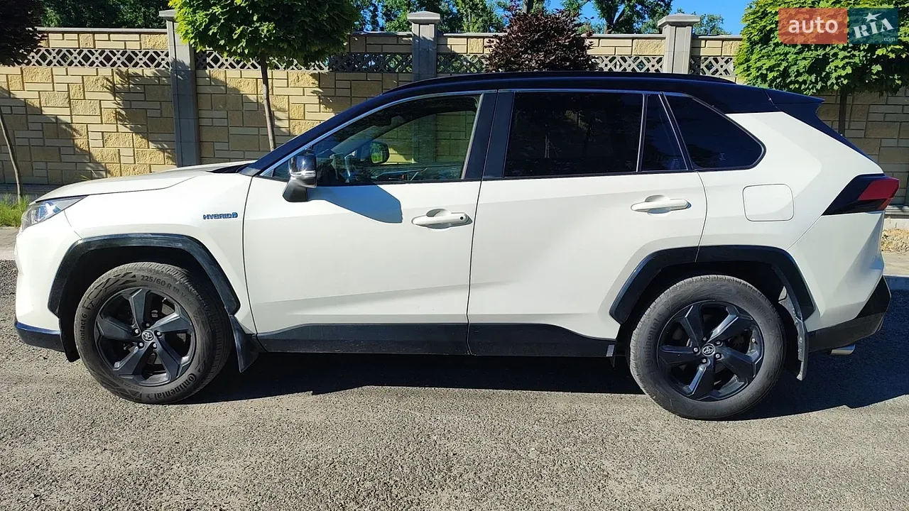 Toyota Rav4 2018 photo 2