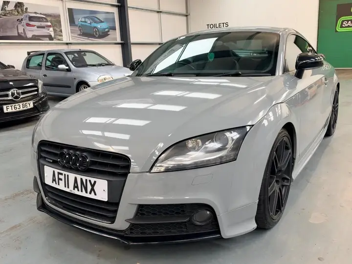 Audi Tt 2011 photo 5