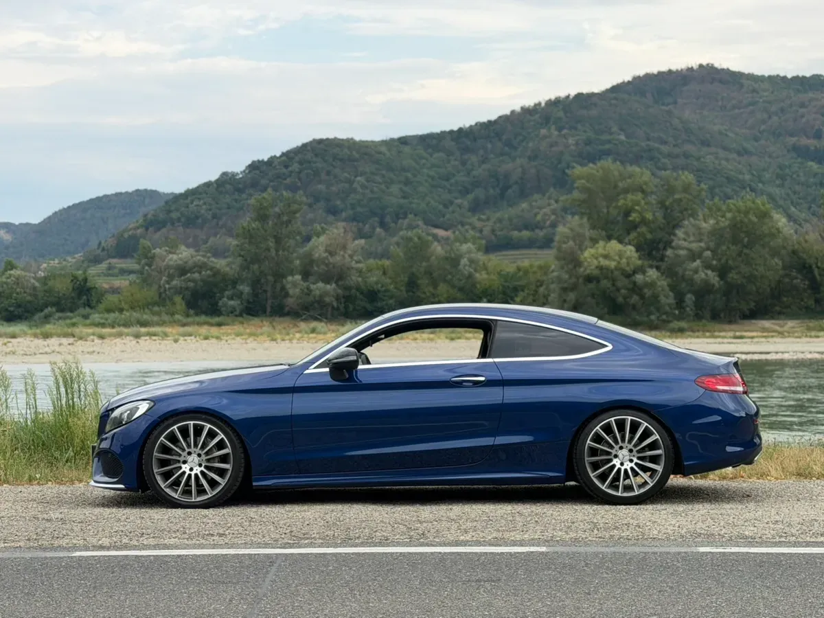 Mercedes-Benz C-Class 2016 photo 2
