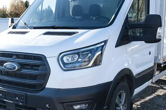 Ford Transit 2022 photo 2
