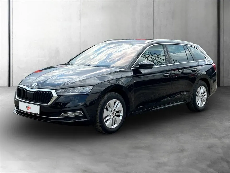 Skoda Octavia 2022 photo 2