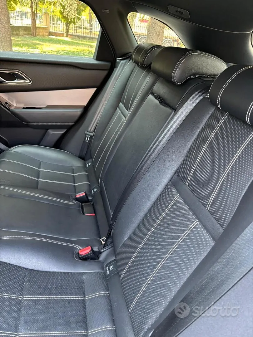 Land Rover Range Rover Velar 2021 photo 3