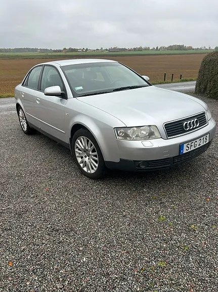 Audi A4 2001 photo 2
