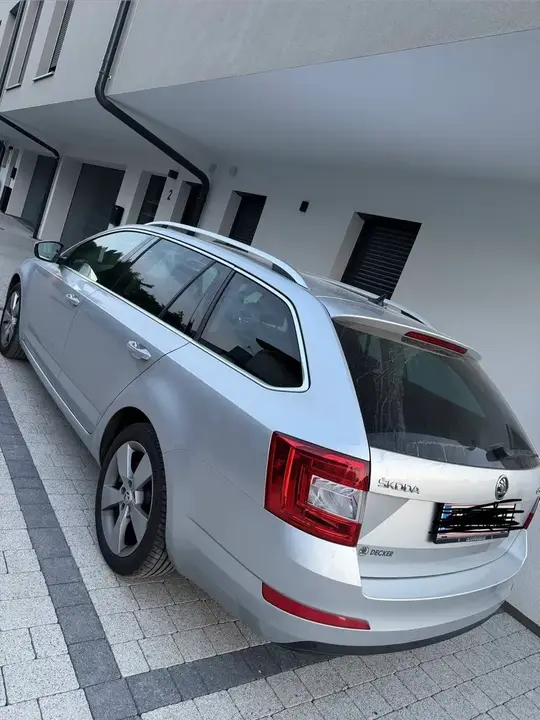 Skoda Octavia 2017 photo 2