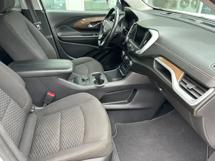 GMC Terrain 2020 photo 2