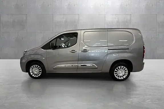Toyota Proace City 2025 photo 2
