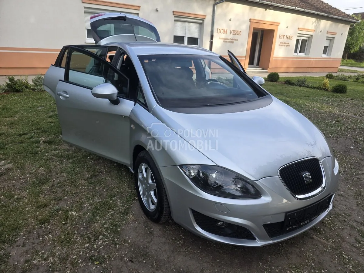 Seat Leon 2011 photo 5