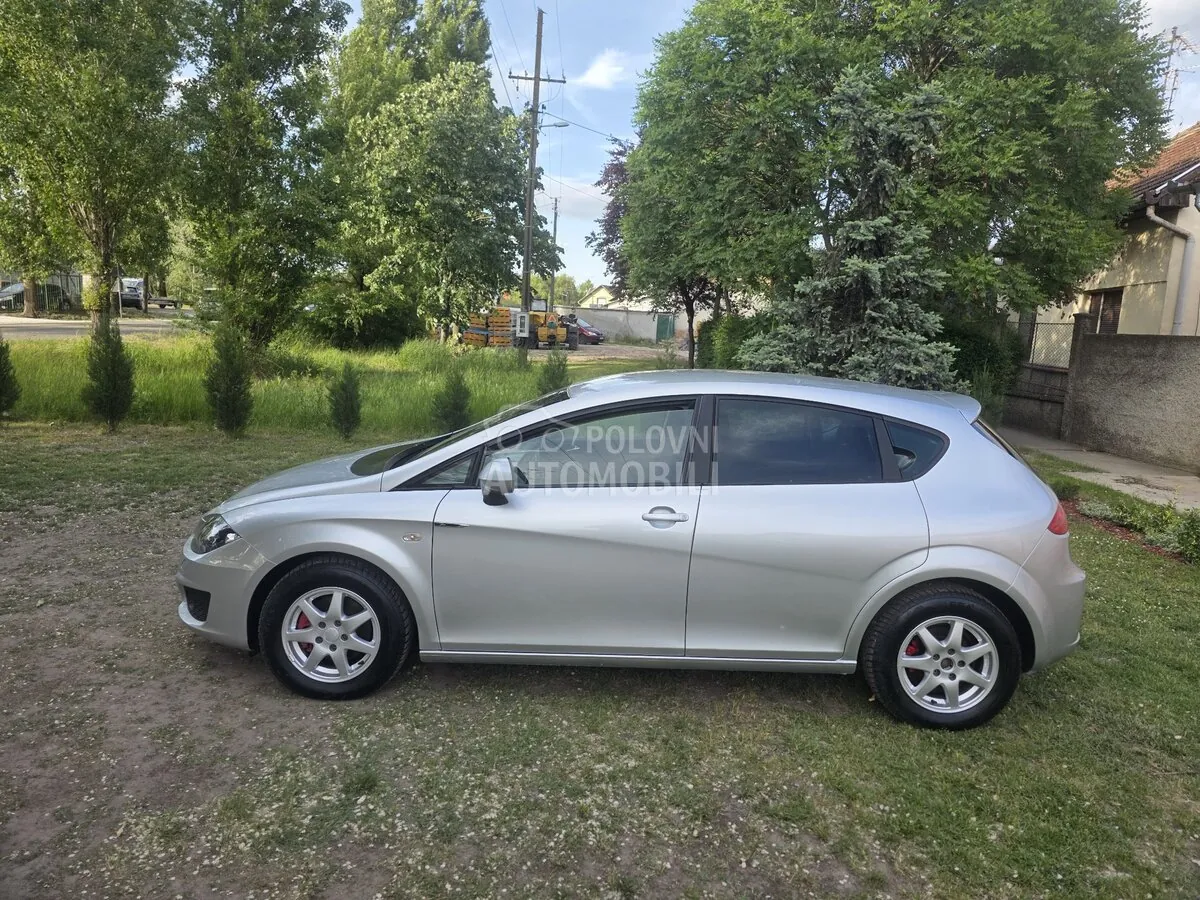 Seat Leon 2011 photo 4