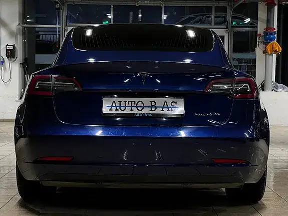 Tesla Model 3 2019 photo 4