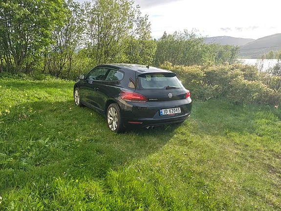 Volkswagen Scirocco 2011 photo 2