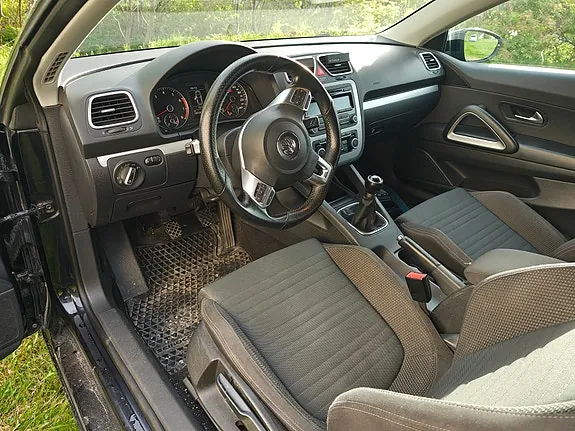 Volkswagen Scirocco 2011 photo 4