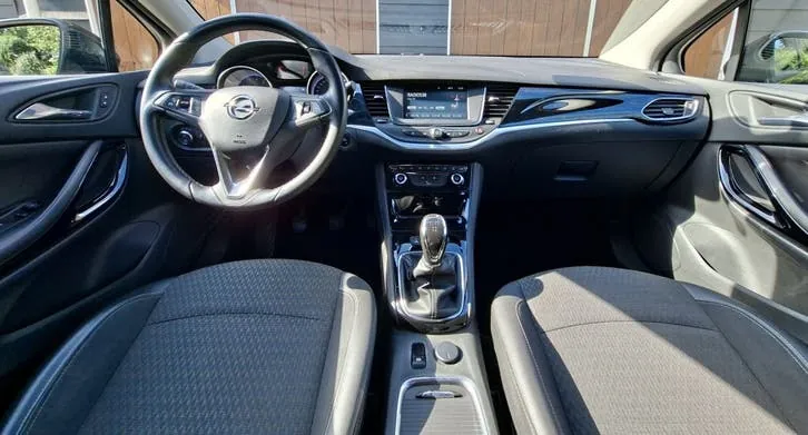 Opel Astra 2017 photo 3