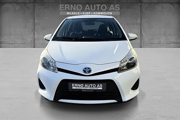 Toyota Yaris 2013 photo 2