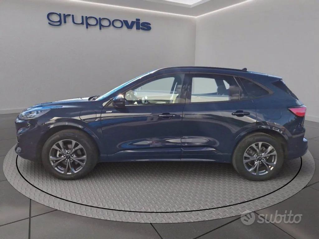 Ford Kuga 2023 photo 2