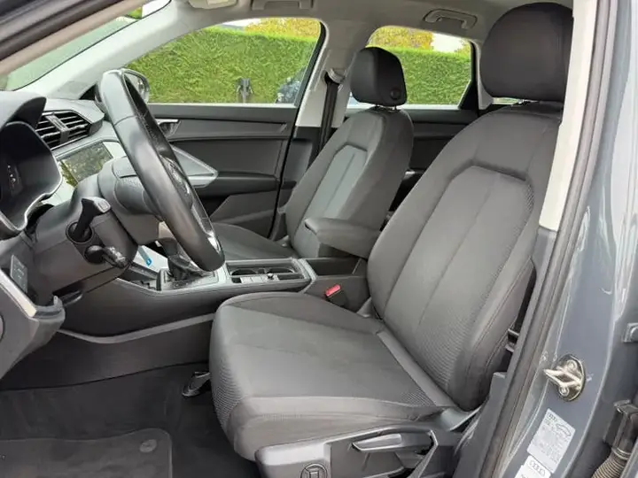 Audi Q3 2022 photo 3