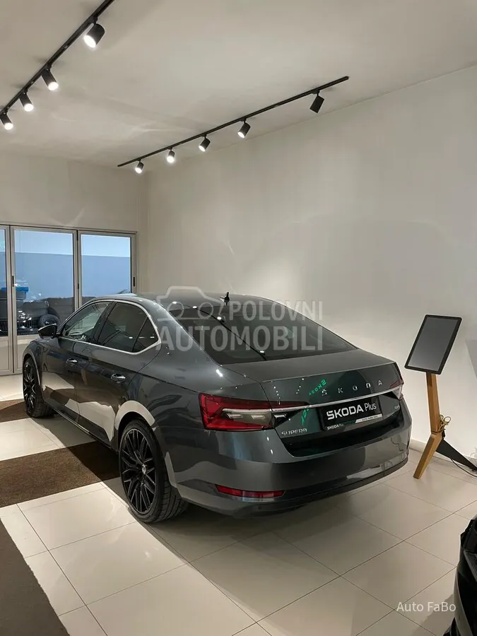 Skoda Superb 2019 photo 5