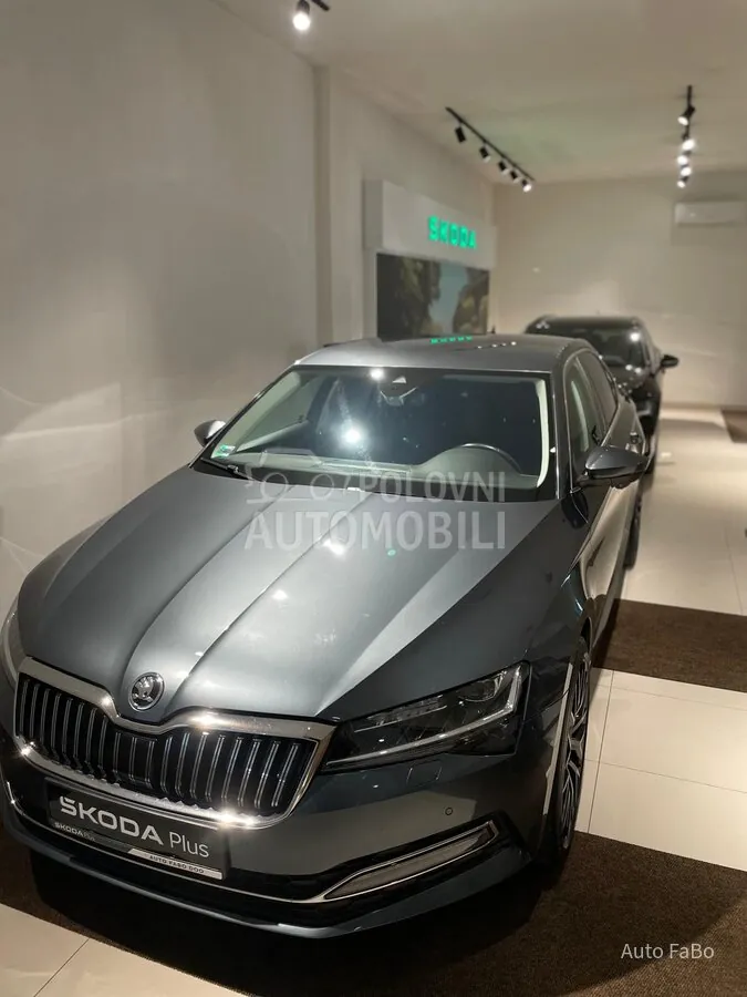 Skoda Superb 2019 photo 2