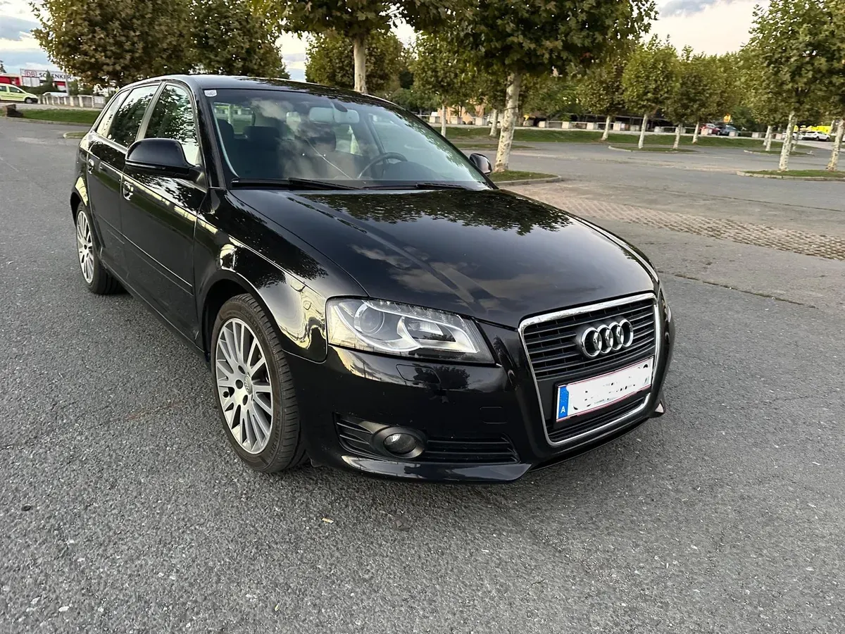 Audi A3 2010 photo 2