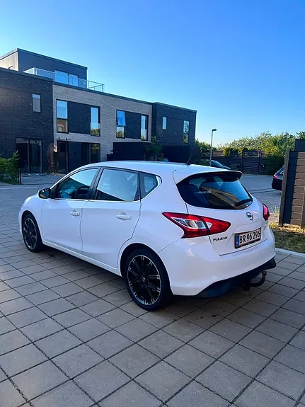 Nissan Pulsar 2014 photo 3