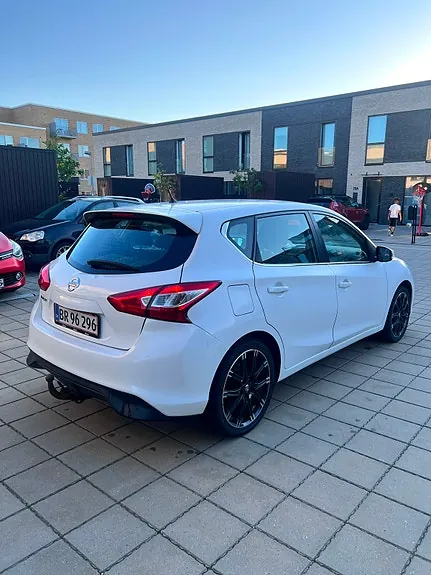 Nissan Pulsar 2014 photo 2