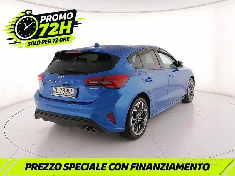 Ford Focus 2022 photo 2