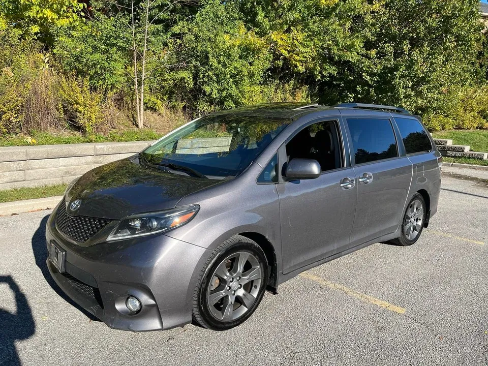 Toyota Sienna 2016 photo 4
