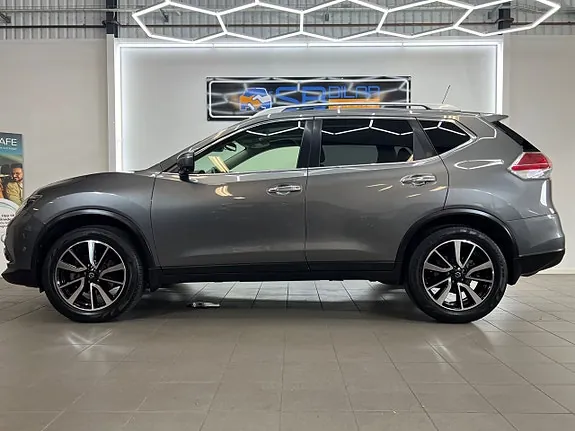 Nissan X-Trail 2017 photo 2
